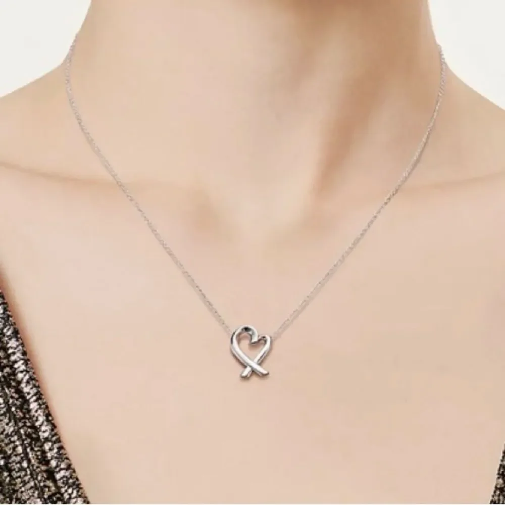 Tiffany & Co Paloma Picasso Medium Loving Heart Pendant Necklace - Silver - 19”